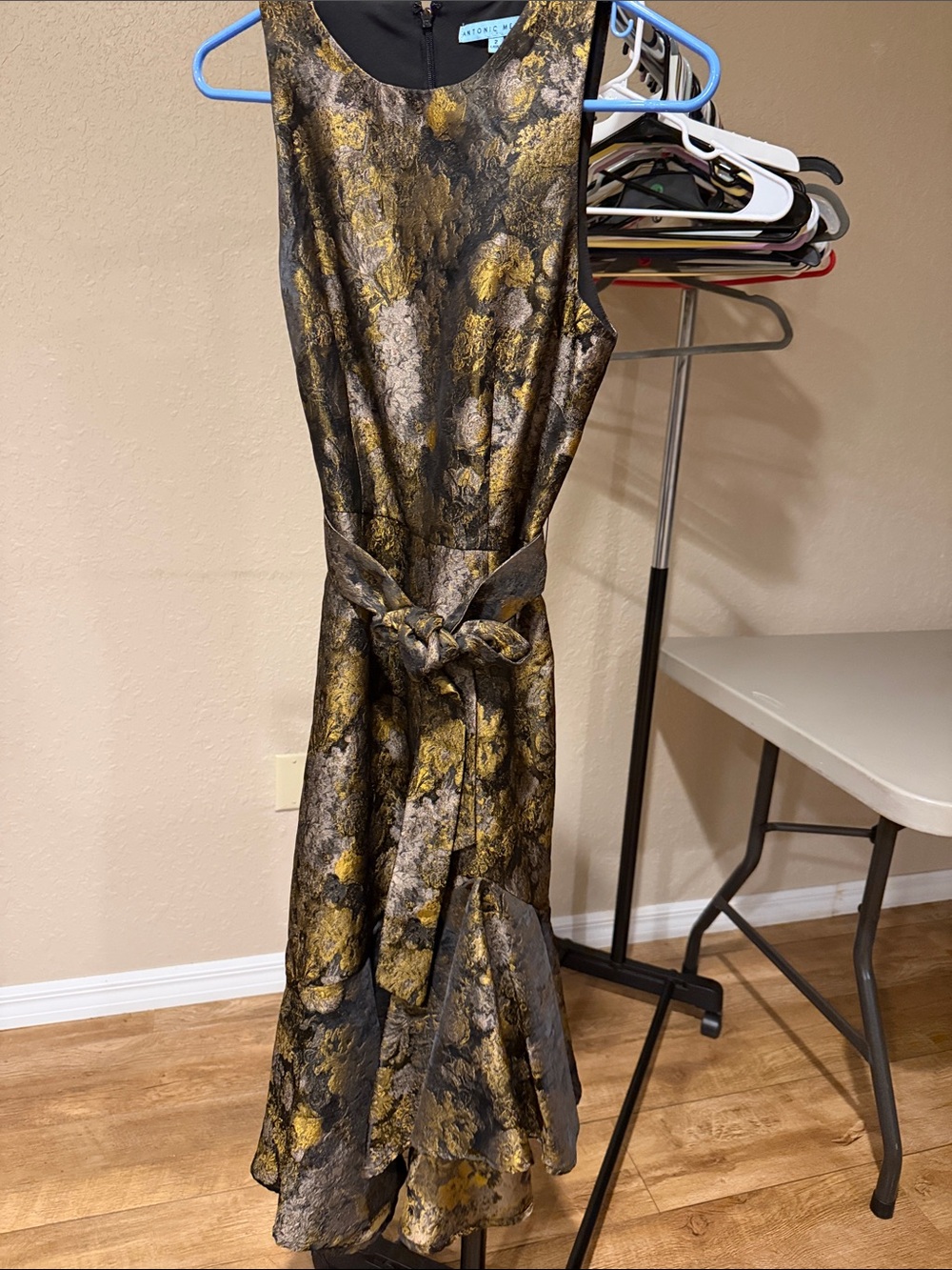 ANTONIO MELANI Black and Gold Floral Metallic Midi Dress